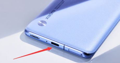 小米11耳机怎么插