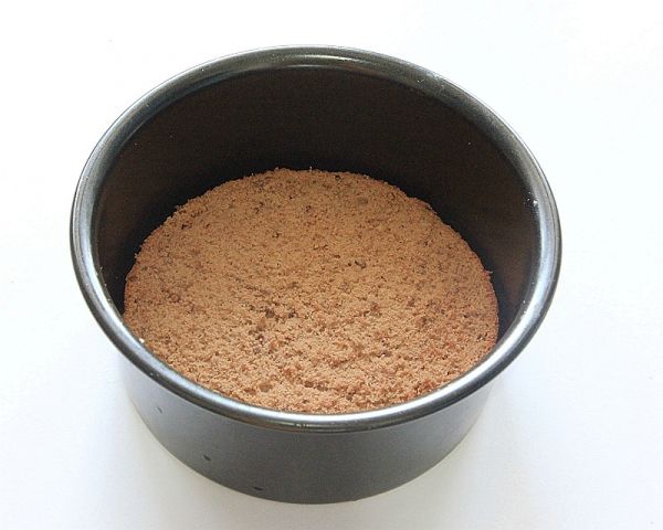 杏子酱慕斯蛋糕