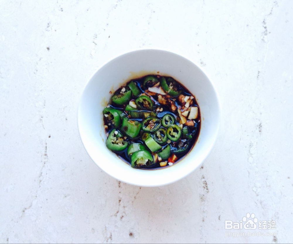 怎样做凉拌杭椒土豆粉呢？