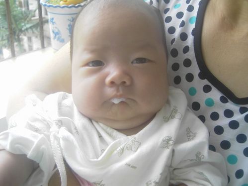 小儿呕吐的家庭护理支招