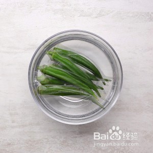 教大家秋葵鸡胸卷的做法