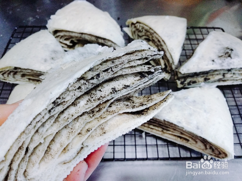 做出入味的黑芝麻酱千层饼