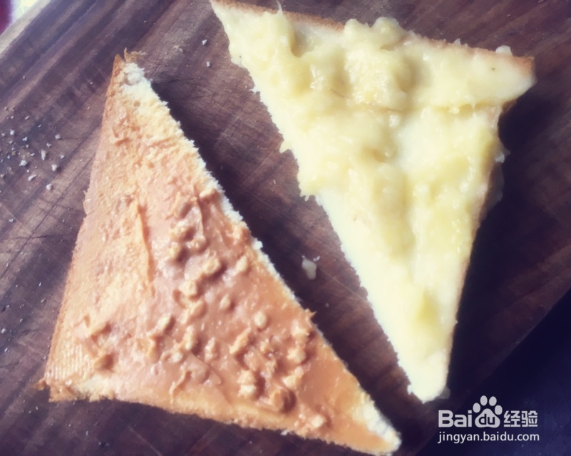 味道绝美的法式吐司花生酱香蕉三明治