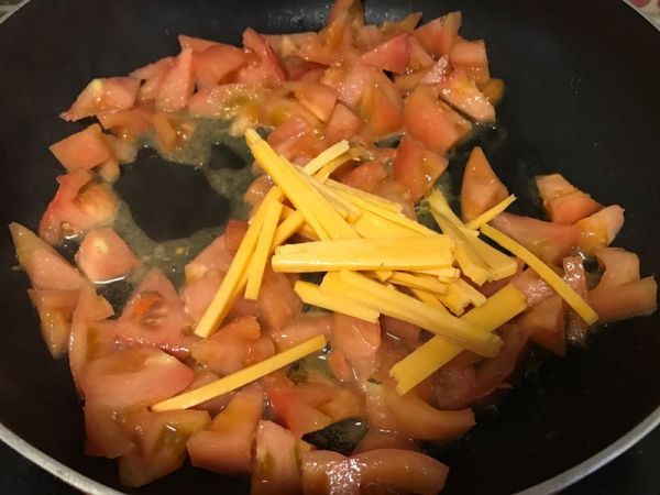 奶酪番茄鸡蛋面