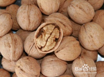 老年人患上骨质疏松吃什么有利？