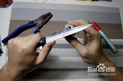 废品变惊喜—教你制作灯泡小花瓶