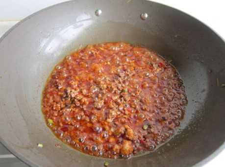 做炸酱面能否用豆瓣酱代替干黄酱