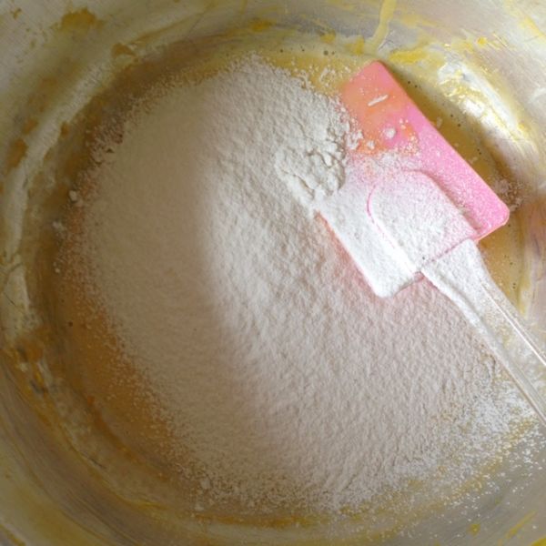 草莓戚风蛋糕卷