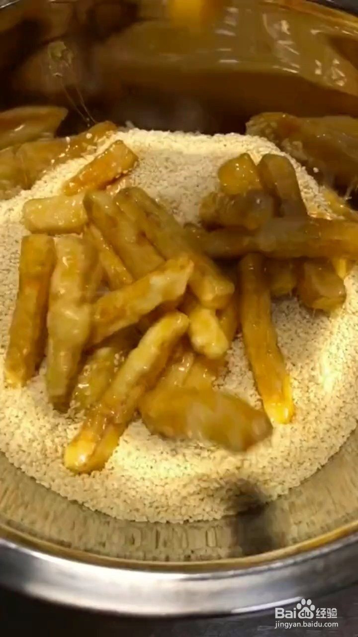 如何制作东北芝麻红薯条?