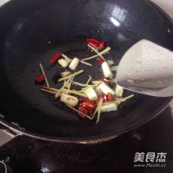 烧鸡腿的家常做法