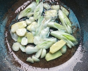 养生食补西红柿土豆炖牛肉的做法