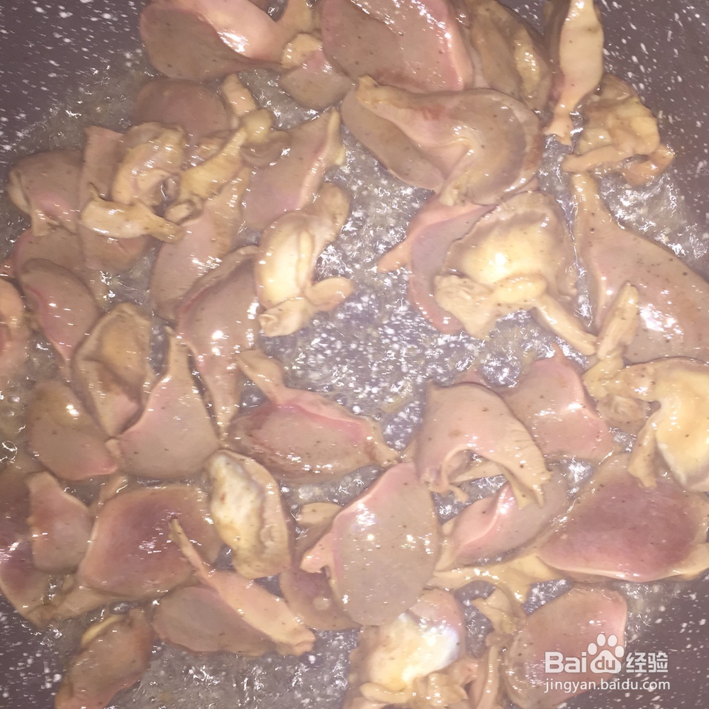 鸭肫炒青红椒 简易菜