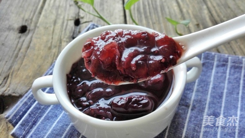 黑米银耳羹的做法