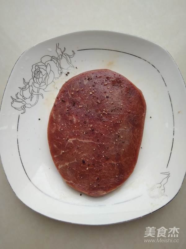 黑胡椒牛排的做法
