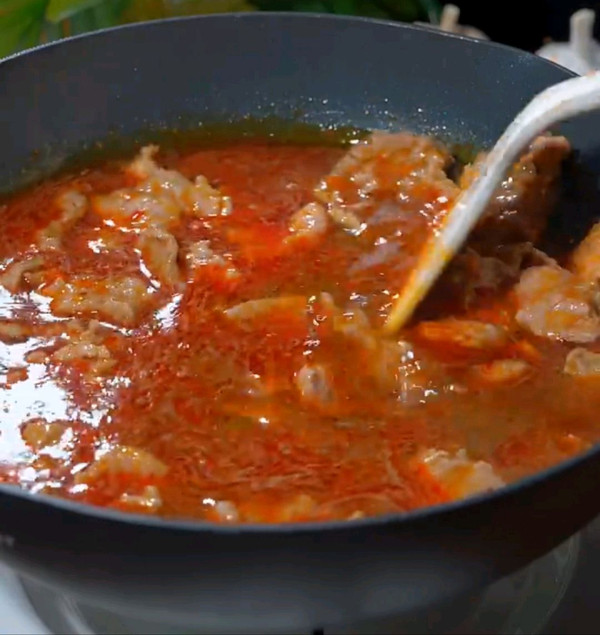 酒楼特色水煮牛肉