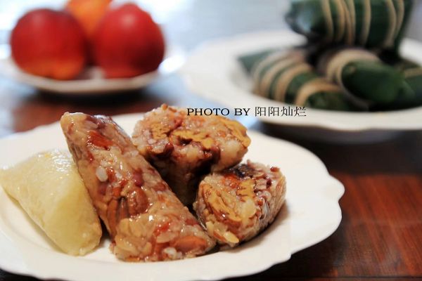 碧根果赤小豆红米粽子