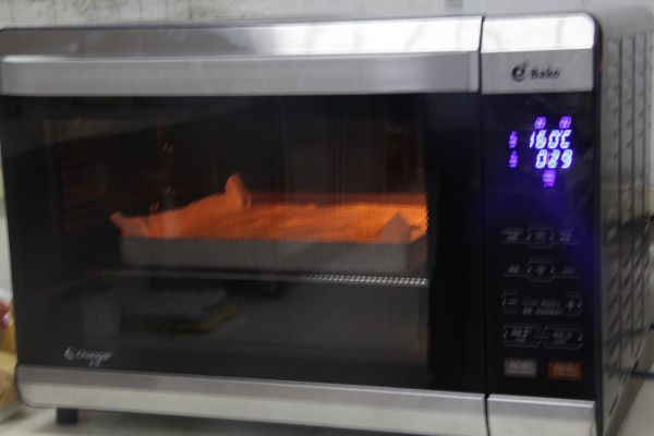 蔓越梅戚风蛋糕