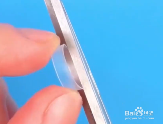 如何给芭比娃娃做一些好看的小物件