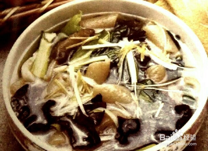 木耳猪皮养颜汤
