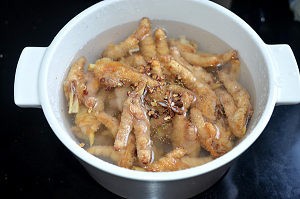 广式早茶蒸凤爪的做法