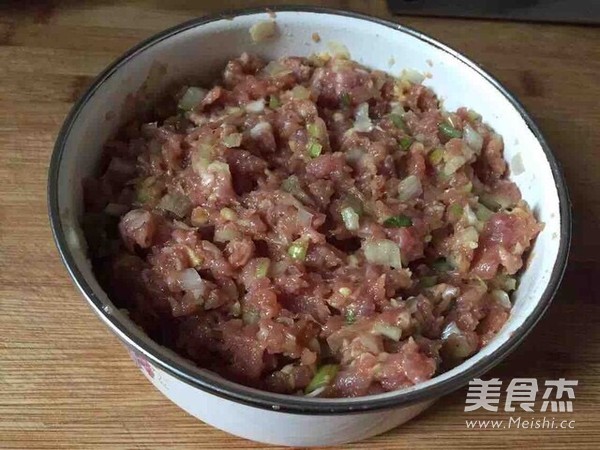 韭菜肉水饺的做法
