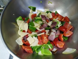 养生食补笋炒腊肉的做法