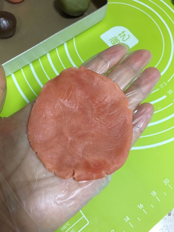 桃山皮流心月饼and桃山皮月饼