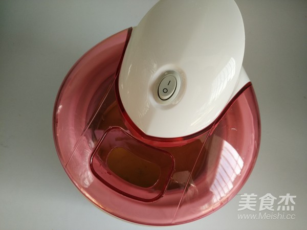 热带水果牛奶冰淇淋