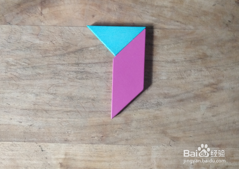 如何用七巧板拼一只老鹰图案的风筝？