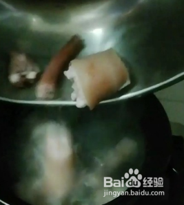 黑豆煲猪尾汤
