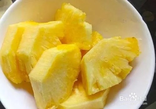雪梨凤梨果汁
