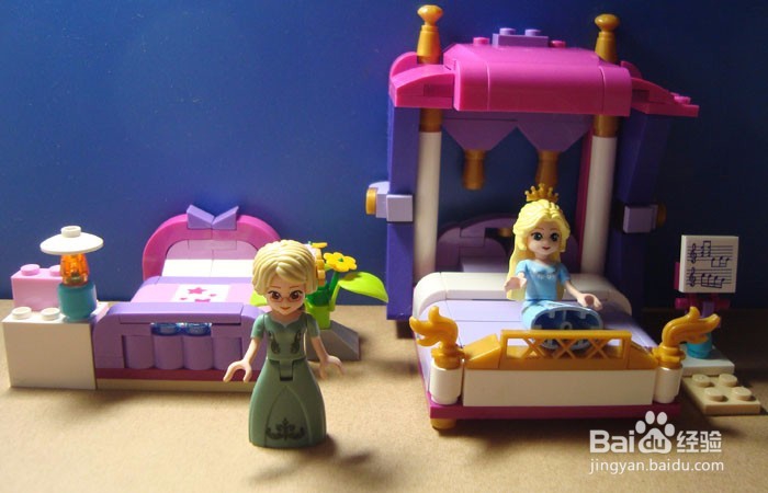 如何用积木搭建美丽女孩房间的场景