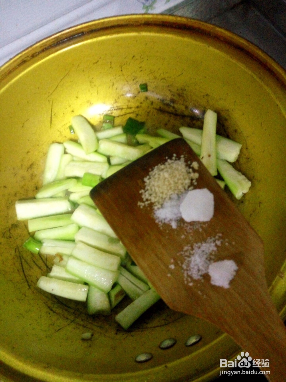 家常小菜丝瓜炒鸡蛋