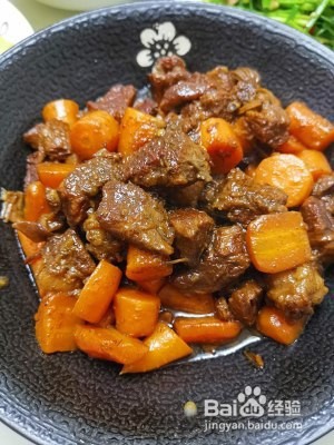 怎么做胡萝卜炖牛腩