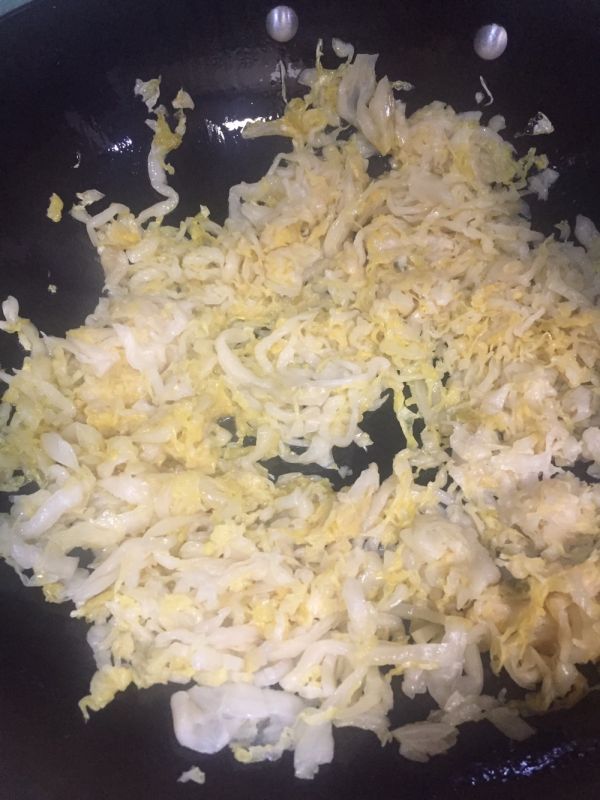 东北酸菜炖脊骨
