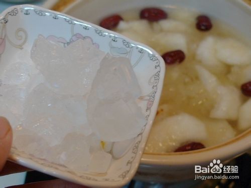 生津解渴、暖心暖胃----苹果银耳汤