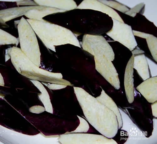 家常小菜青椒炒茄子