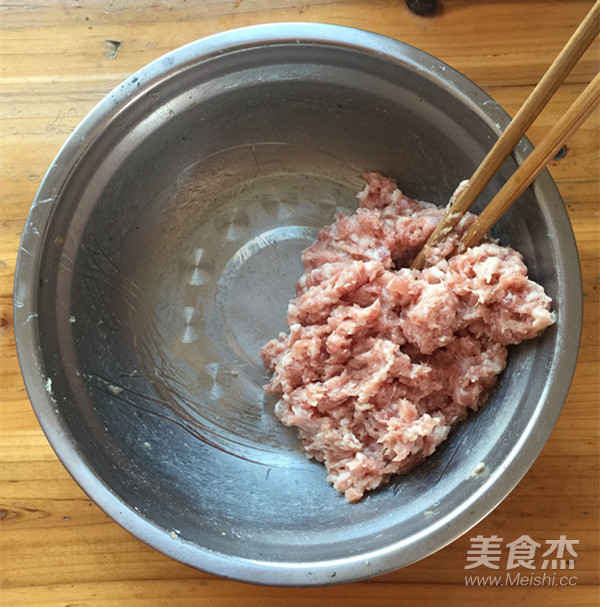 杂蔬玉米肉丸子