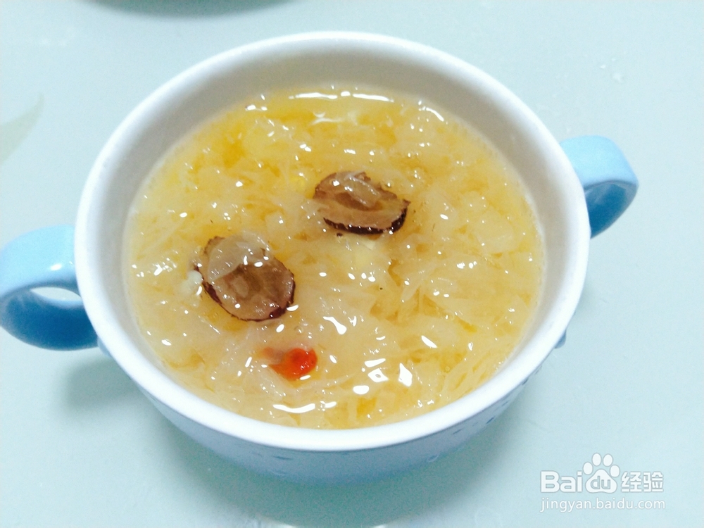 一学就会的银耳红枣莲子羹