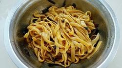 正宗葱油拌面怎么做