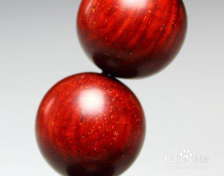 小叶紫檀手链价格 小叶紫檀手链的等级划分