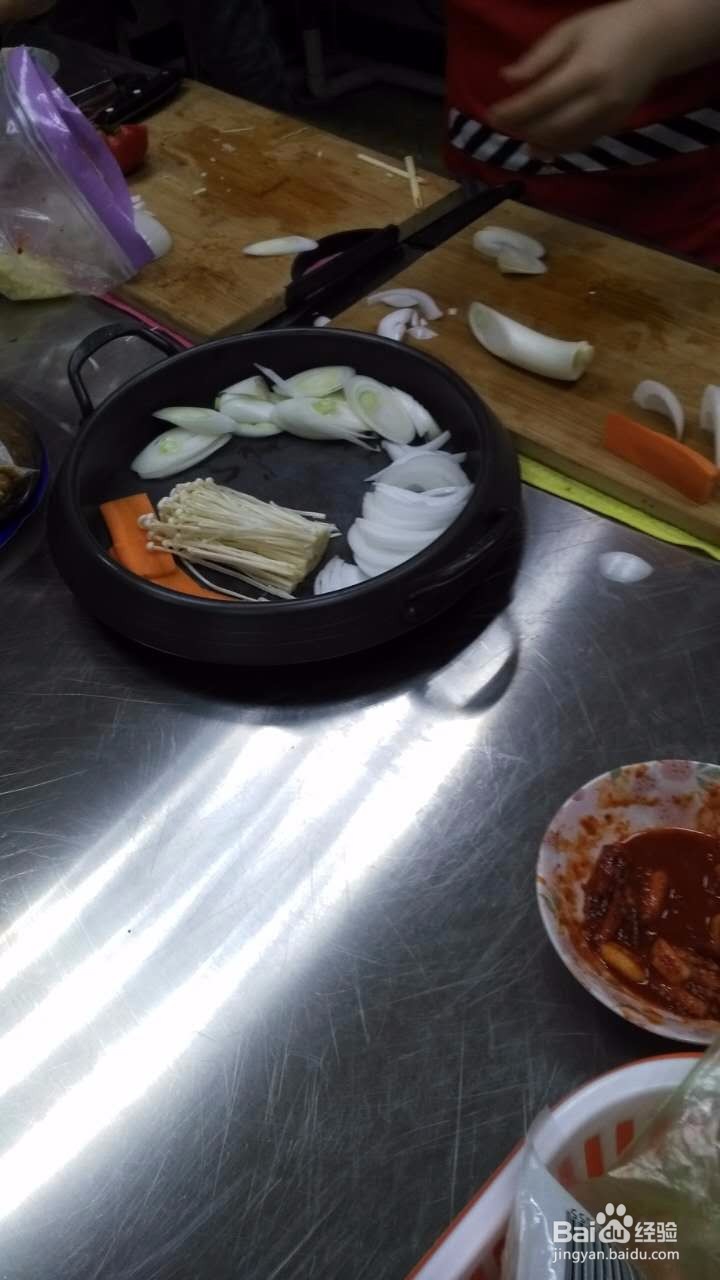 自己动手做韩式牛肉火锅