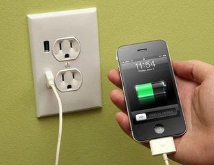 手机充电刚插进去的时候闪一下,然后充电标志就没了,这是什么情况呢