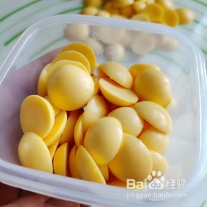 入口即化的蛋黄溶豆