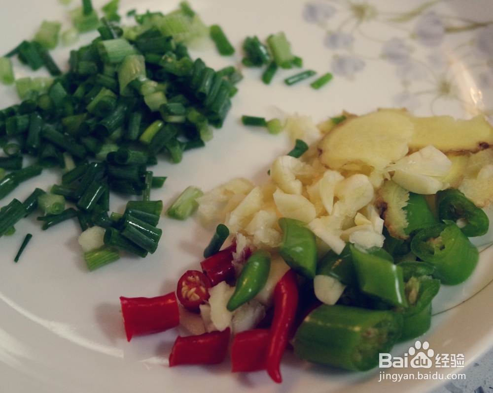 自己做梭子蟹炒年糕海鲜美食