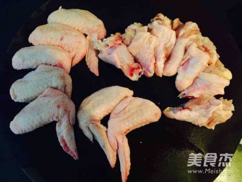 奥尔良烤翅的做法