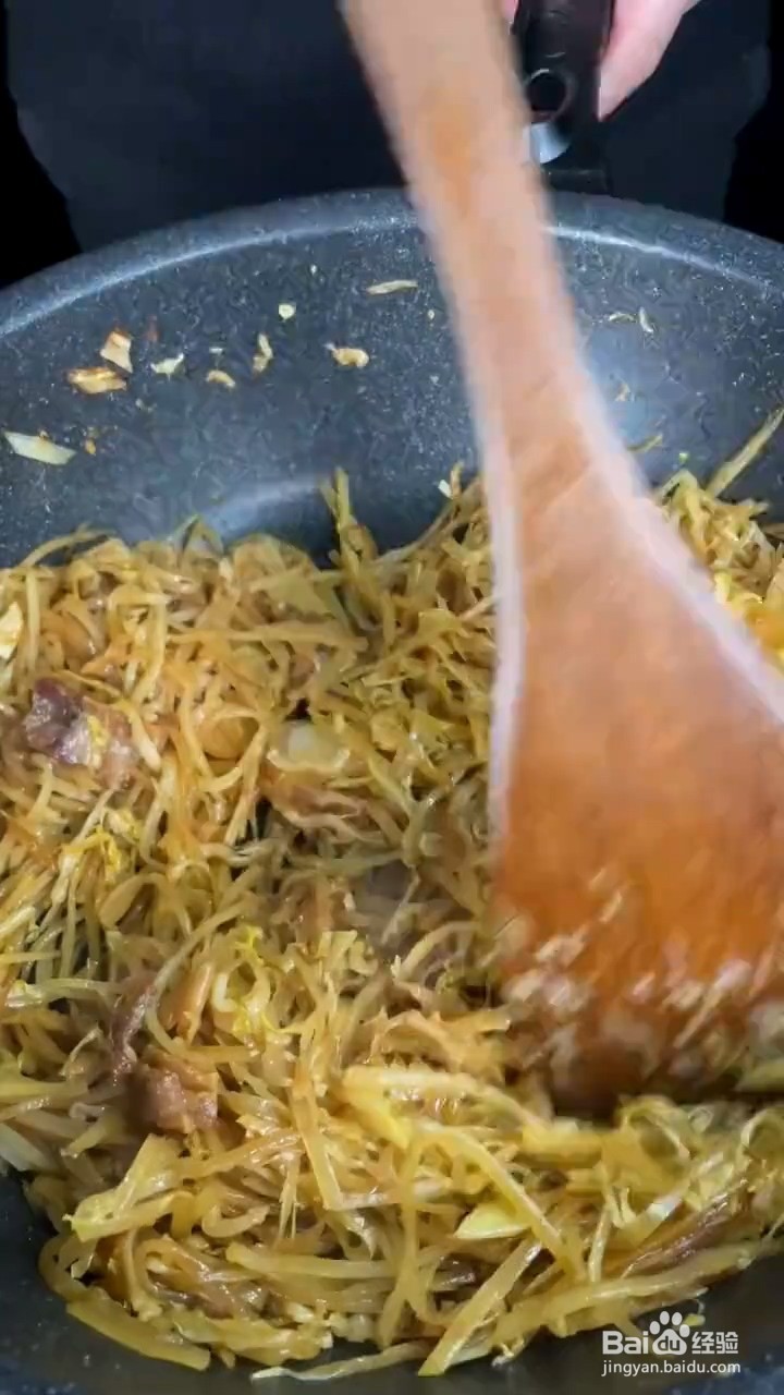 怎样制作酸菜土豆丝炒肉