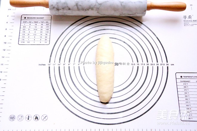 红糖花生酱香辫子面包