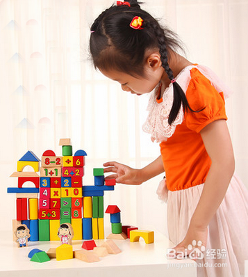 怎样为宝宝选择合适的方圆木玩积木玩具