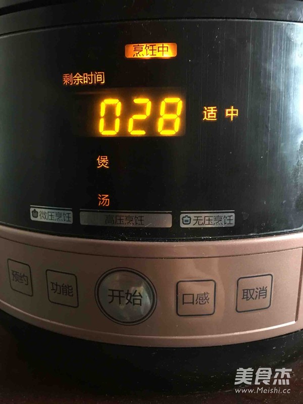 银耳百合莲子羹
